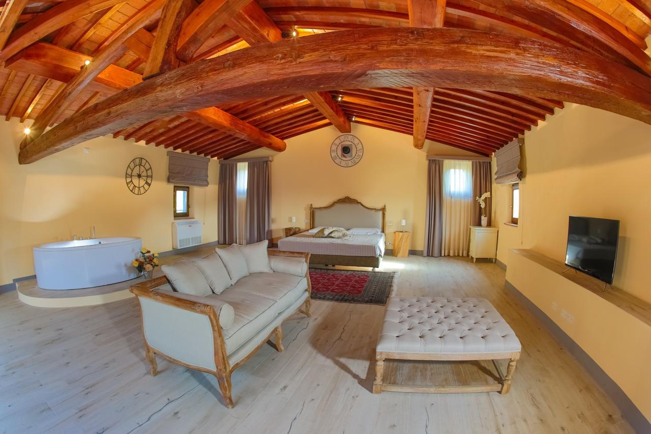 Relais Villa Poschi Pugnano ภายนอก รูปภาพ